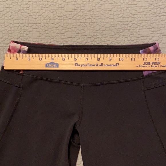 Lululemon Yoga Cropped Pants - Picture 8 of 12